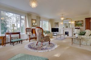 Lounge- click for photo gallery